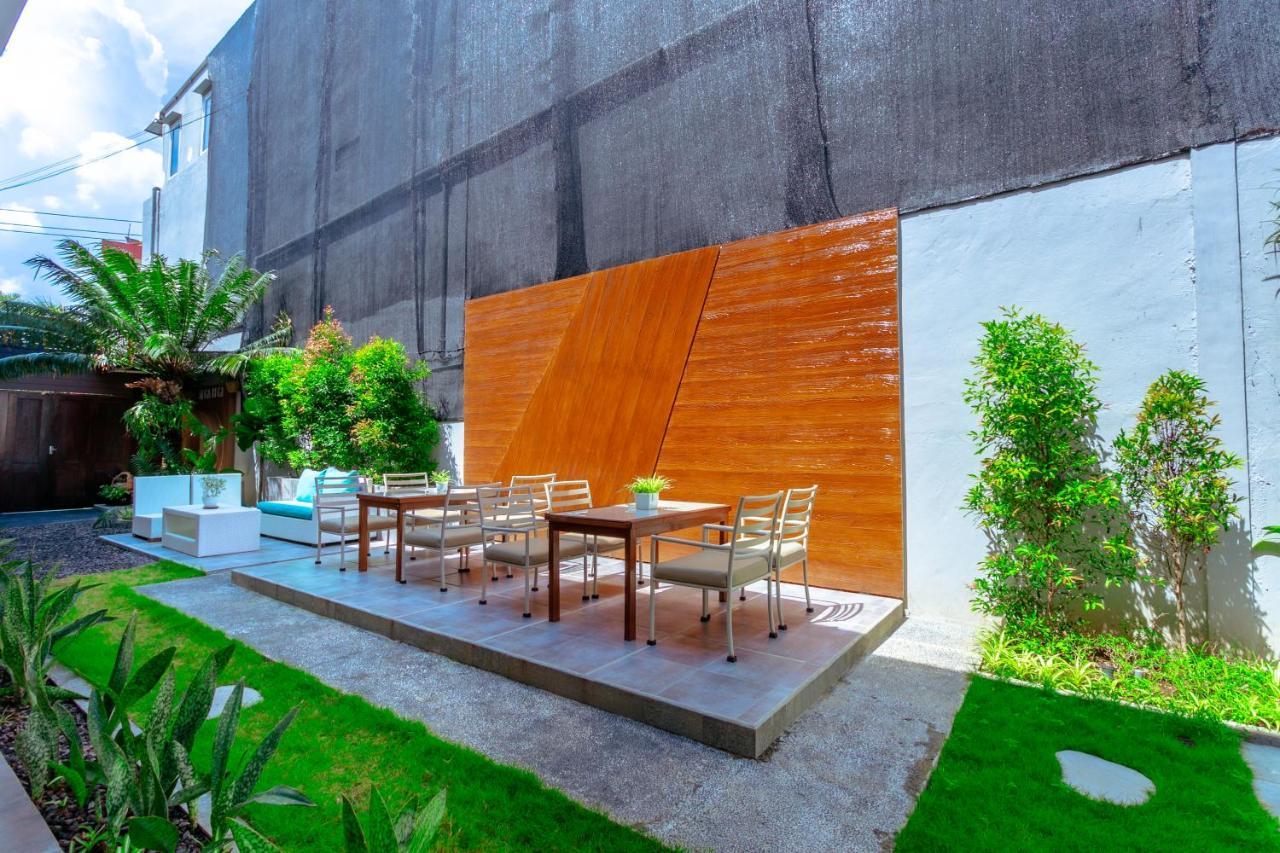 Lega Legi Town House Seminyak By The Lavana Екстер'єр фото